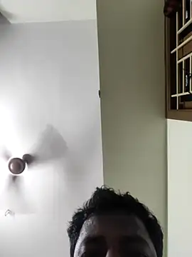 Snapshot of Vickyins480000 chatting on 03-21-26, 05:05 Vickyins480000 online show from 03-21-26, 05:05