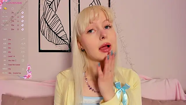 AdeleSilver online show from 11-26-25, 02:12