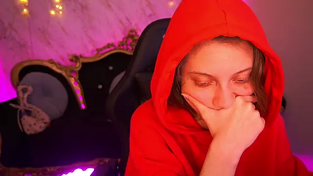 CuteeFoxy online show from 01-14-26, 02:33