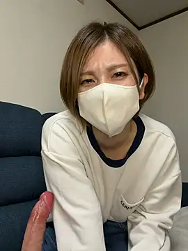 Snapshot of Io_chaaan_xxx chatting on 12-17-25, 01:17 Io chaaan xxx online show from 12-17-25, 01:17