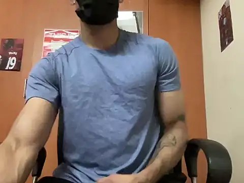 Snapshot of Thenattyguy chatting on 11-25-25, 06:52 Thenattyguy online show from 11-25-25, 06:52