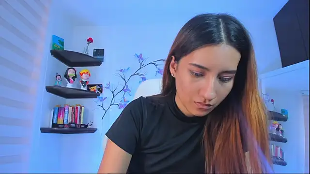 Snapshot of kittyrush_ chatting on 11-29-25, 01:25 kittyrush online show from 11-29-25, 01:25