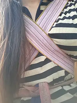 Snapshot of chipuca chatting on 10-29-25, 02:14 chipuca online show from 10-29-25, 02:14