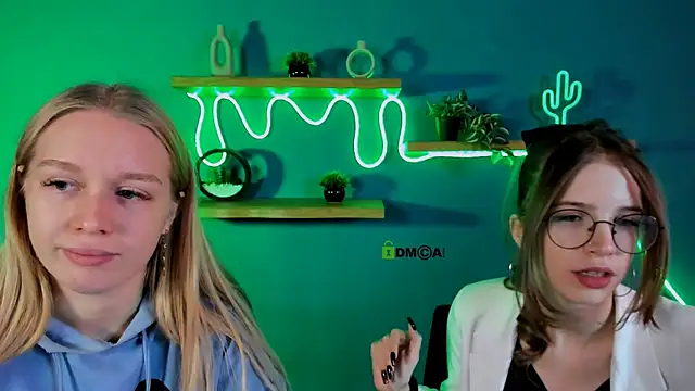 lulu fly  online show from 11-14-25, 09:30