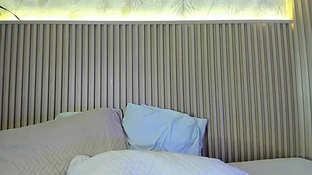 I karly online show from 11-21-25, 01:43