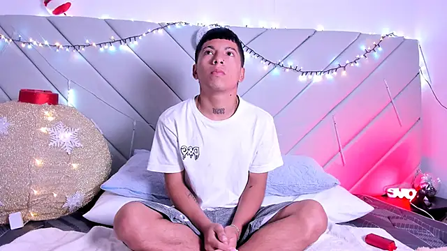 little kris1 online show from 12-05-25, 12:03