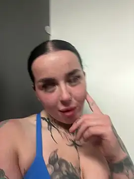 lucycoxxoxo online show from 05-15-26, 10:50