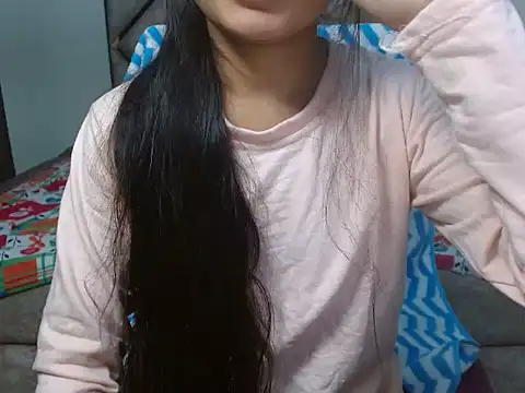spicy sofiya - online show from 10-25-25, 11:40