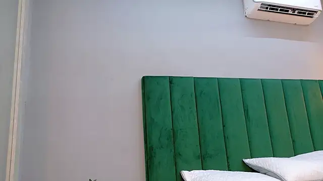 NaughtyHally  online show from 06-25-26, 12:20