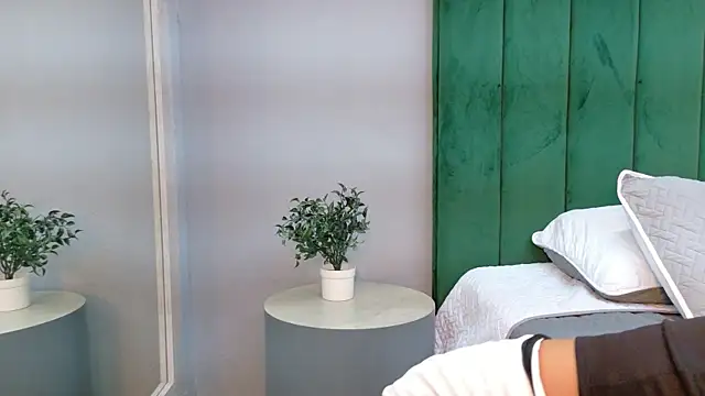 NaughtyHally  online show from 06-27-26, 12:22