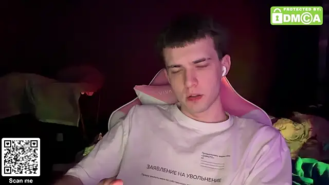 Snapshot of twinkbuldge chatting on 11-20-25, 05:56 twinkbuldge online show from 11-20-25, 05:56