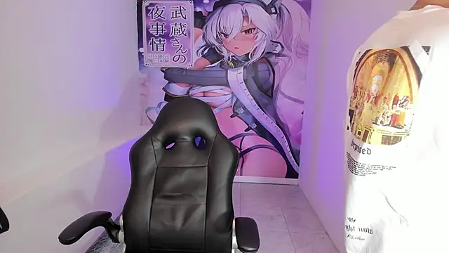 Hayden Boy  online show from 10-24-25, 01:18