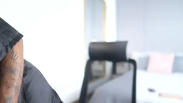 VictoriaBellah online show from 04-15-26, 10:21