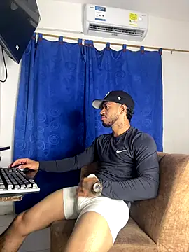 Kylian Alessandro online show from 11-03-25, 06:58