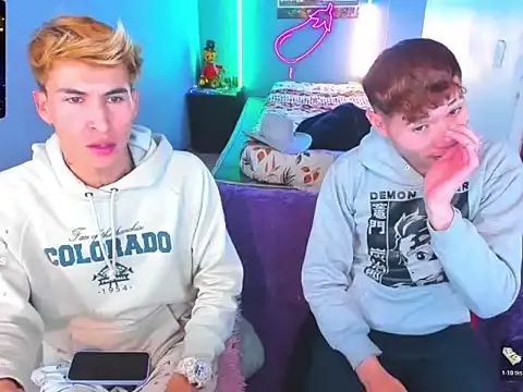 Snapshot of Latin_boysxxxx chatting on 02-19-26, 06:26 Latin boysxxxx online show from 02-19-26, 06:26