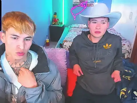 Snapshot of Latin_boysxxxx chatting on 02-21-26, 04:13 Latin boysxxxx online show from 02-21-26, 04:13