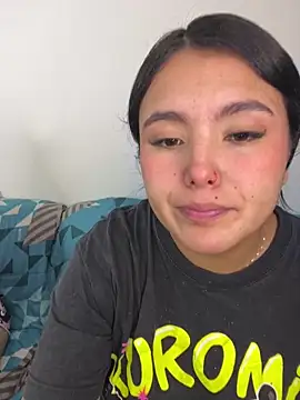 Snapshot of Mellani_luod chatting on 06-27-26, 03:44 Mellani luod online show from 06-27-26, 03:44