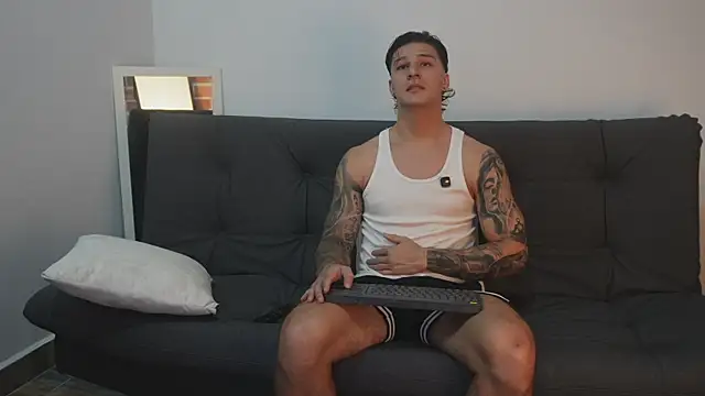 Dominick walker online show from 11-01-25, 08:11