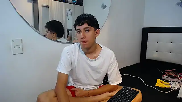 Dravith Valery online show from 11-19-25, 04:12