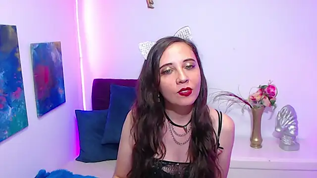 Snapshot of SolSmithh chatting on 10-31-25, 11:39 SolSmithh online show from 10-31-25, 11:39