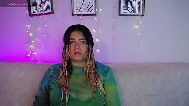 Sweet Bella Valery online show from 04-18-26, 03:16