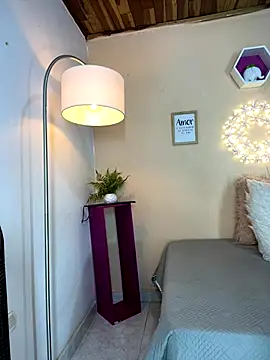 Meggie  online show from 11-06-25, 11:04