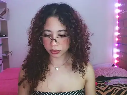 Medussa3033 online show from 03-29-26, 09:59