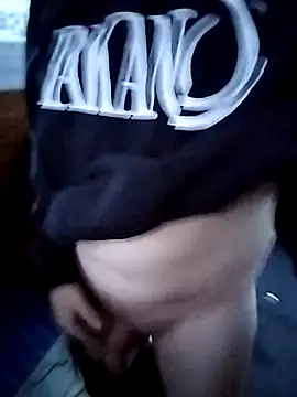 Snapshot of Wantmyassfilled chatting on 12-01-25, 02:33 Wantmyassfilled online show from 12-01-25, 02:33