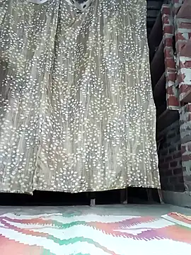 Rajni chauhan online show from 05-26-26, 04:14