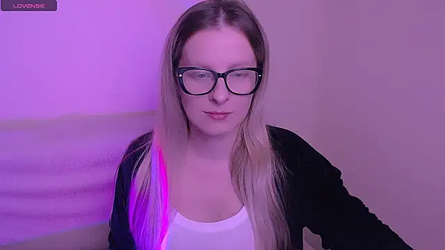 AllaLeomz online show from 11-06-25, 08:04