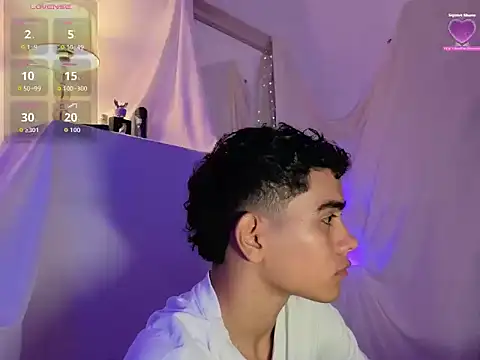 Snapshot of Yamilk101 chatting on 12-18-25, 02:06 Yamilk101 online show from 12-18-25, 02:06