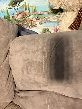 Snapshot of Curvy__Goddess chatting on 10-27-25, 05:11 Curvy Goddess online show from 10-27-25, 05:11