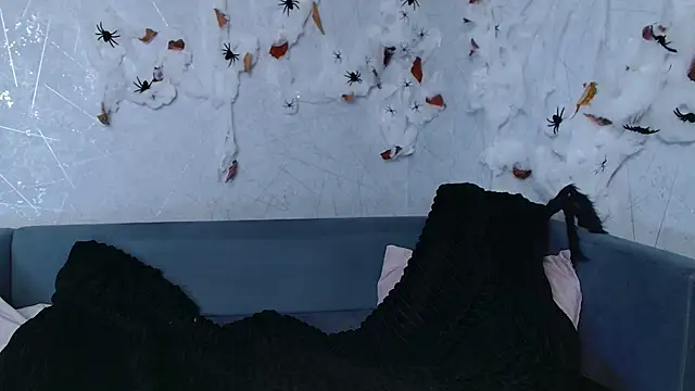 Snapshot of evaa_here_ chatting on 10-31-25, 10:55 evaa here online show from 10-31-25, 10:55