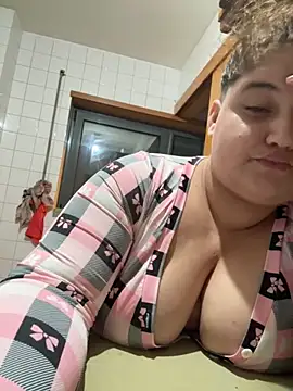 menina coimbrinha online show from 10-26-25, 10:15