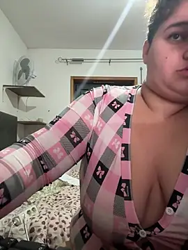 menina coimbrinha online show from 11-11-25, 11:27