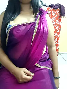 Snapshot of Meera-telugu chatting on 10-18-25, 11:44 Meera-telugu online show from 10-18-25, 11:44