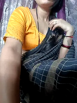 Snapshot of diksha--s chatting on 10-31-25, 08:59 diksha--s online show from 10-31-25, 08:59