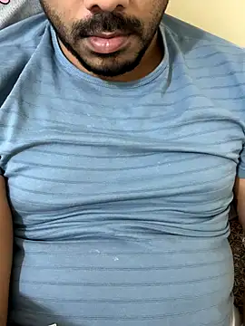 Snapshot of Handsome8677 chatting on 01-06-26, 10:12 Handsome8677 online show from 01-06-26, 10:12