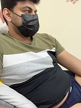 Snapshot of Handsome8677 chatting on 01-11-26, 07:46 Handsome8677 online show from 01-11-26, 07:46