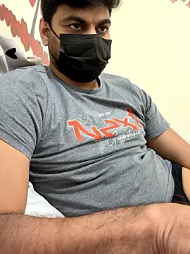 Snapshot of Handsome8677 chatting on 01-13-26, 12:10 Handsome8677 online show from 01-13-26, 12:10