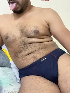 Snapshot of Handsome8677 chatting on 02-01-26, 08:35 Handsome8677 online show from 02-01-26, 08:35