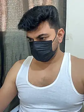 Handsome8677 online show from 06-06-26, 07:35
