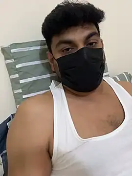 Handsome8677 online show from 06-17-26, 01:23