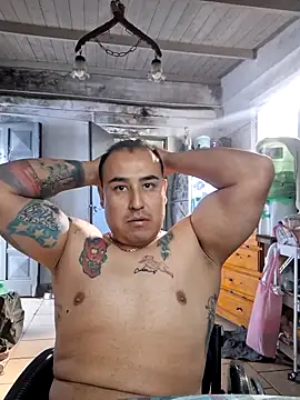 Snapshot of Rueditasss chatting on 12-19-25, 10:33 Rueditasss online show from 12-19-25, 10:33