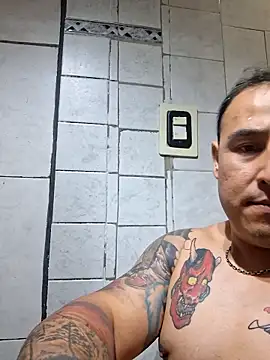 Snapshot of Rueditasss chatting on 12-22-25, 12:29 Rueditasss online show from 12-22-25, 12:29