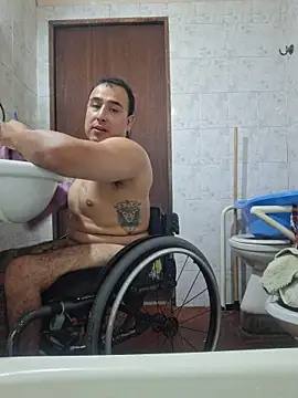 Snapshot of Rueditasss chatting on 02-23-26, 01:52 Rueditasss online show from 02-23-26, 01:52