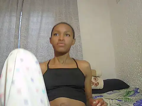 Snapshot of DoubleSpreadXX chatting on 01-07-26, 04:26 DoubleSpreadXX online show from 01-07-26, 04:26