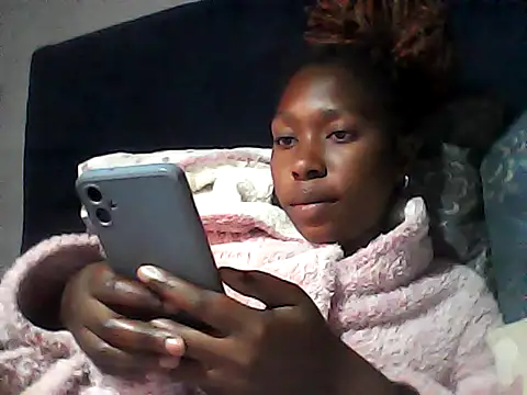 sexysmalldaily04 online show from 10-17-25, 08:06