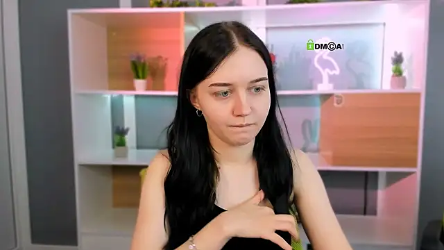 Snapshot of miki_ti chatting on 02-25-26, 08:24 miki ti online show from 02-25-26, 08:24