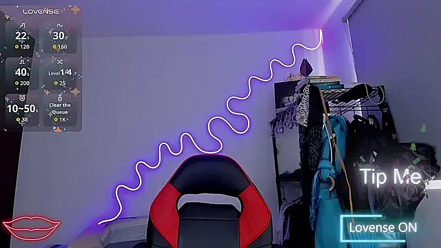 Snapshot of Lyric_Mirage chatting on 11-14-25, 08:40 Lyric Mirage online show from 11-14-25, 08:40